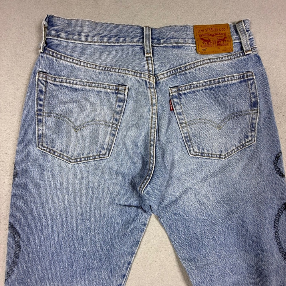 Levis 501 Light Wash Lasso Rope Embroidered Distressed Straight Leg Jeans 26x28 - Picture 4 of 11